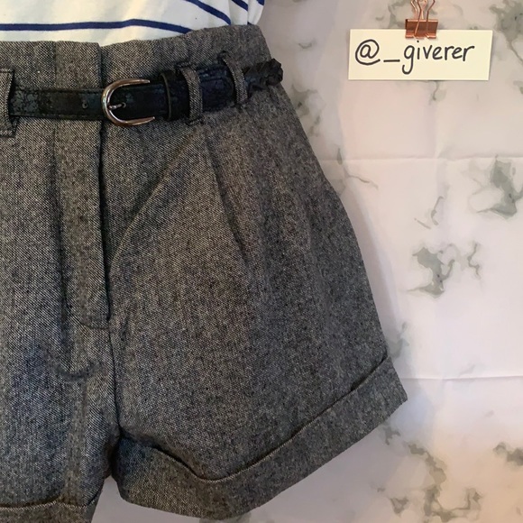 Large Gray Tweed Cuff Hem Woven Shorts w Black Belt - Picture 3 of 15